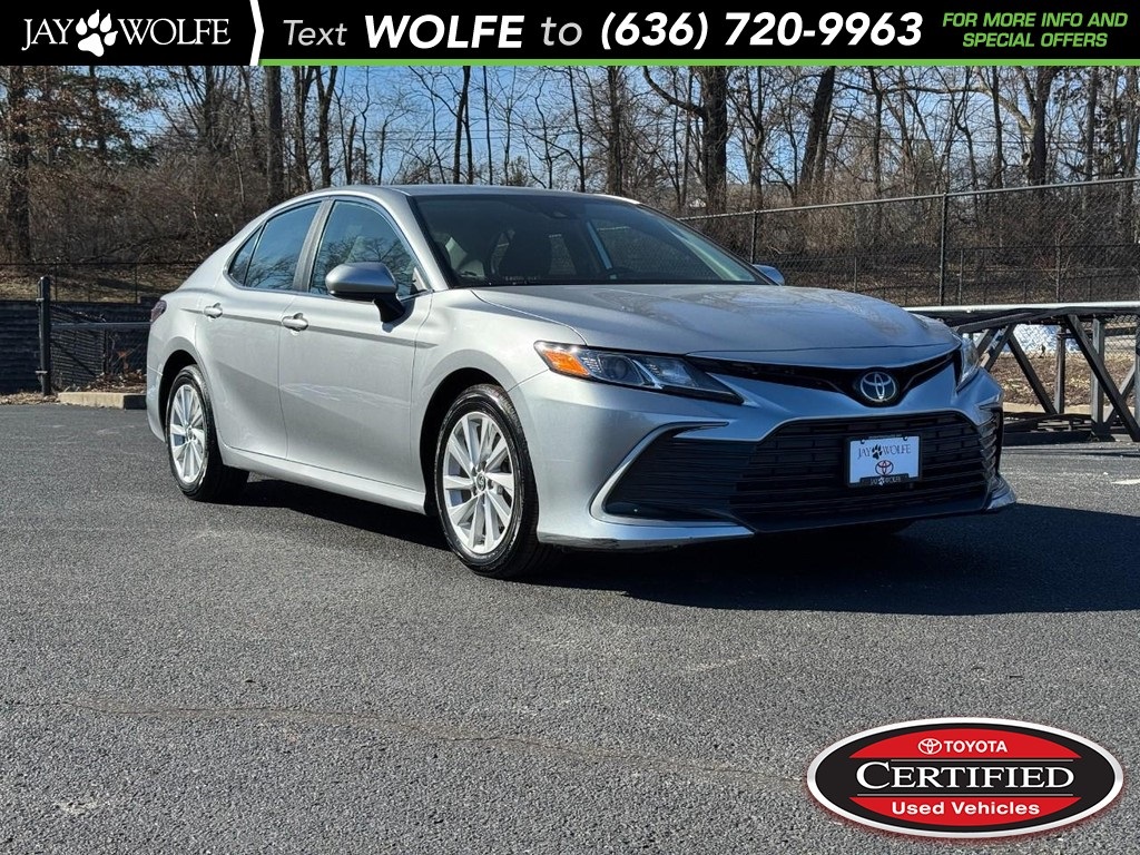 2022 Toyota Camry LE FWD