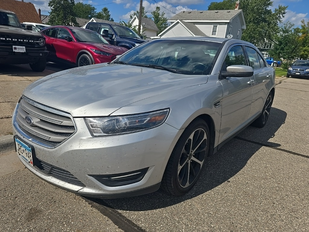 2016 Ford Taurus