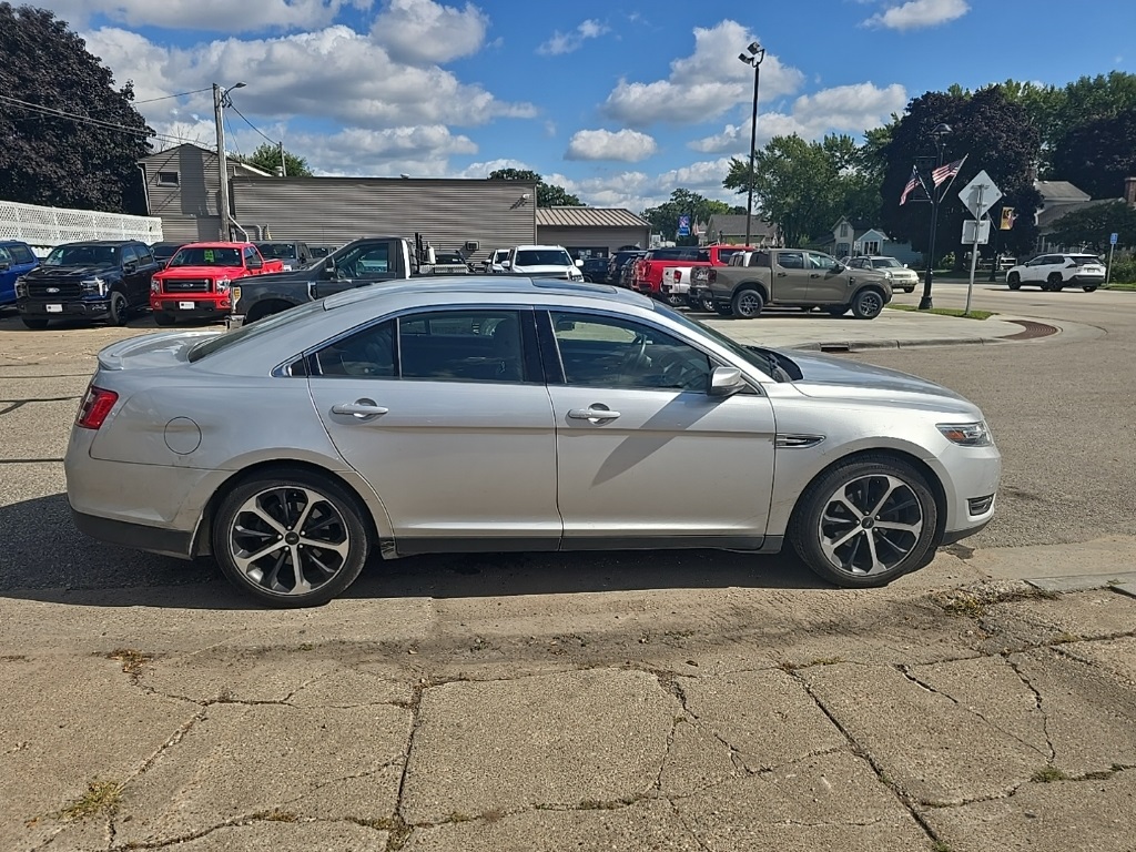 2016 Ford Taurus