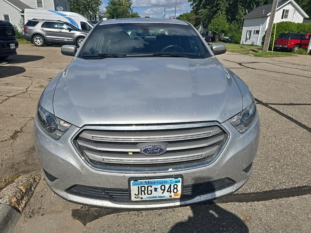 2016 Ford Taurus
