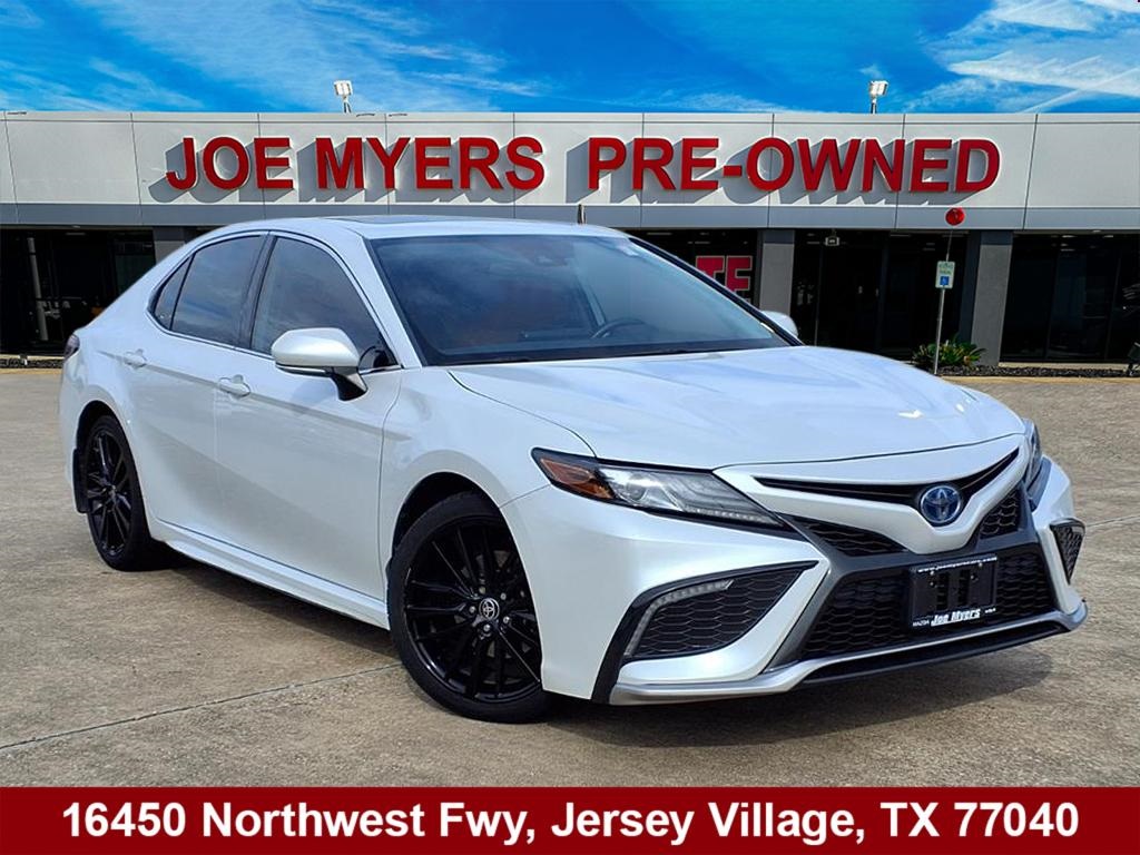 2023 Toyota Camry Hybrid XSE White at Toyota of Victoria