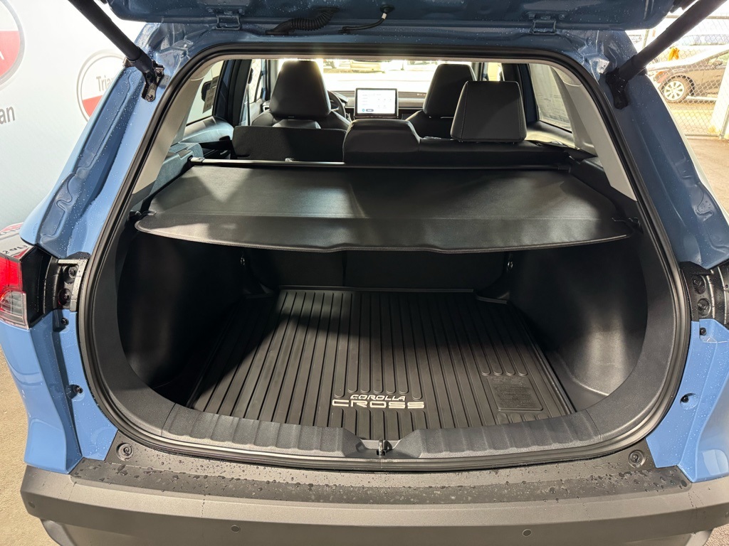 Thumbnail: 2026 Toyota Corolla Cross - 25