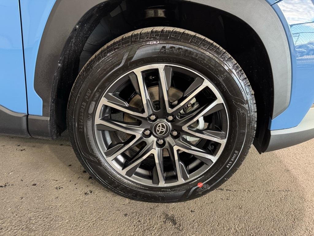 Thumbnail: 2026 Toyota Corolla Cross - 7