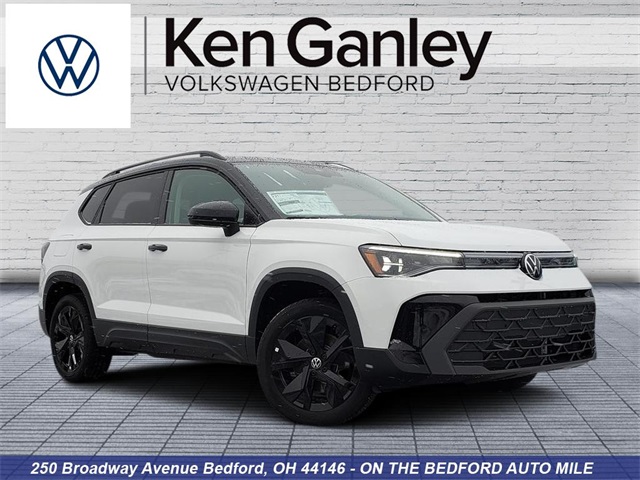 2026 Volkswagen Taos SE Black FWD