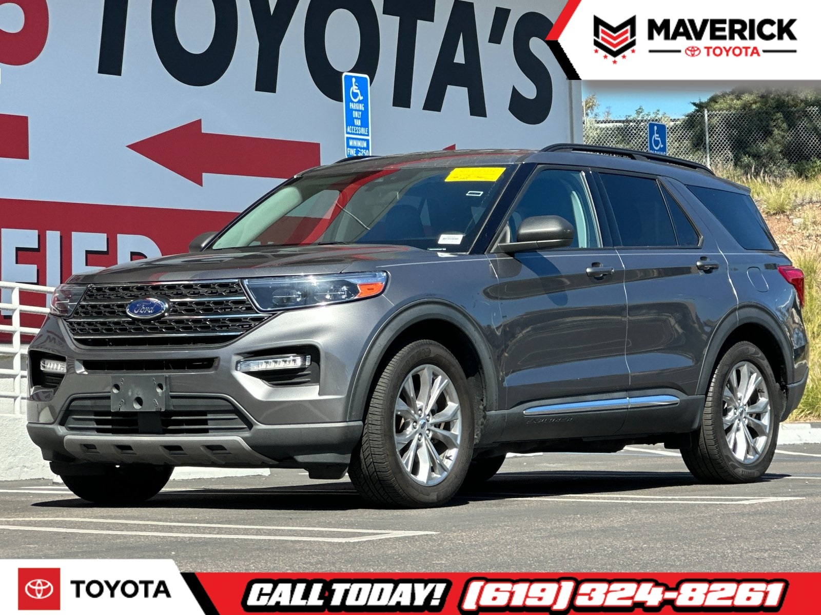 2022 Ford Explorer XLT RWD