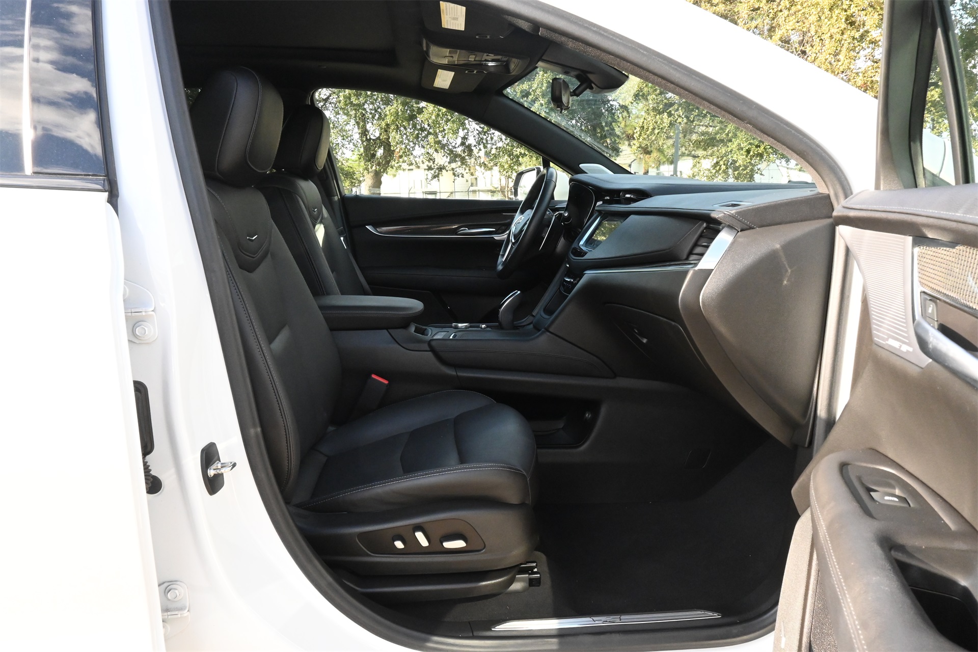 2022 Cadillac XT5 Sport White at Classic Elite Chevrolet Hwy 6