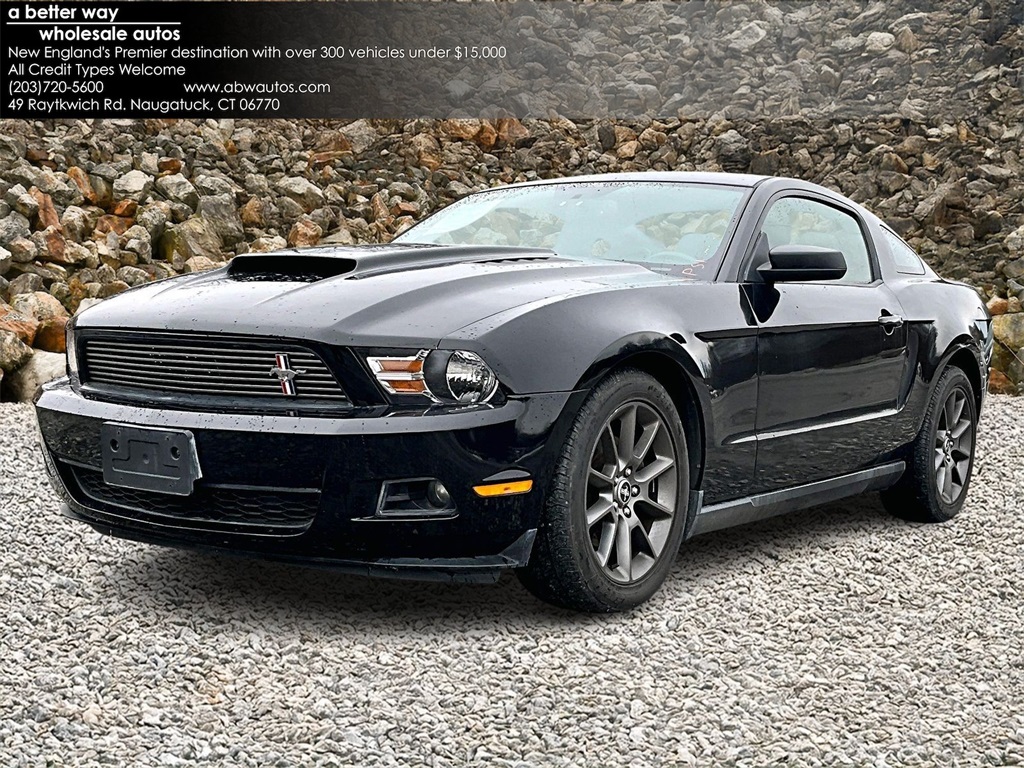 2012 Ford Mustang V6 Premium Coupe RWD