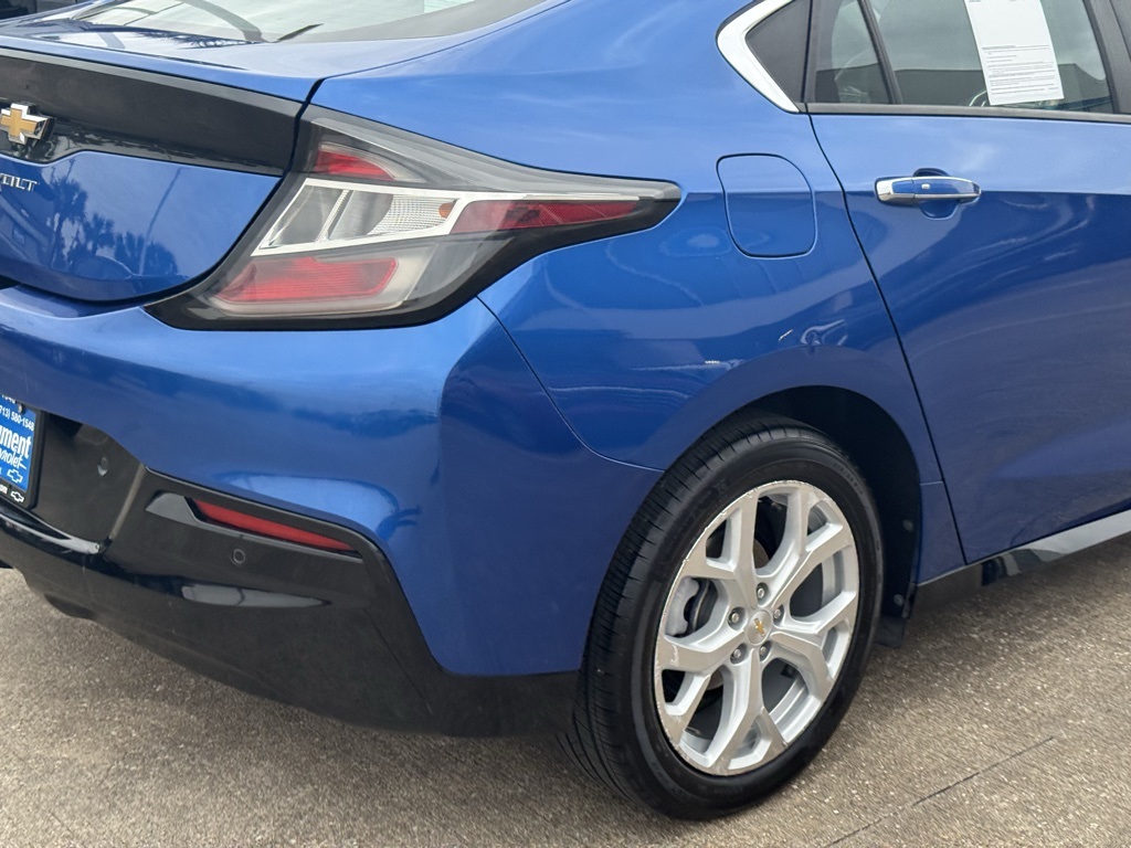 2017 Chevrolet Volt Premier - 10