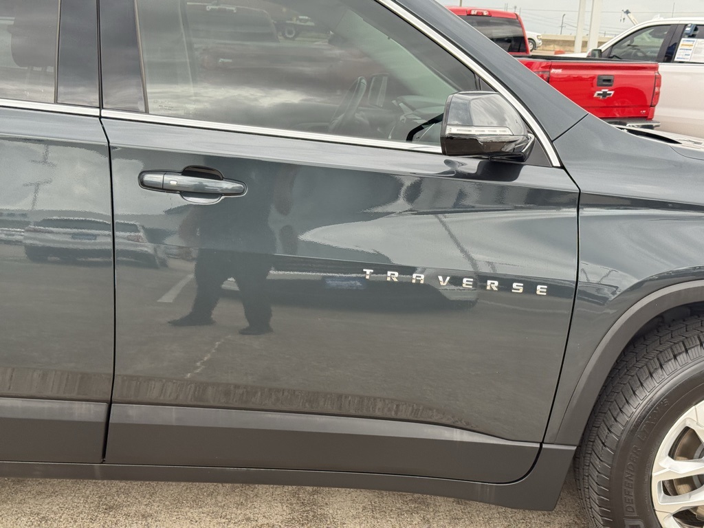 2019 Chevrolet Traverse LT Gray at Bayway Cadillac of The Woodlands