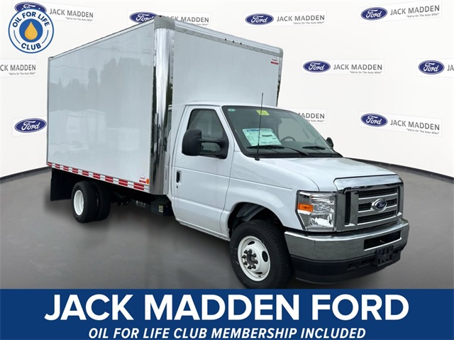 2025 Ford E-Series Chassis E-450 SD Stripped 158 DRW RWD