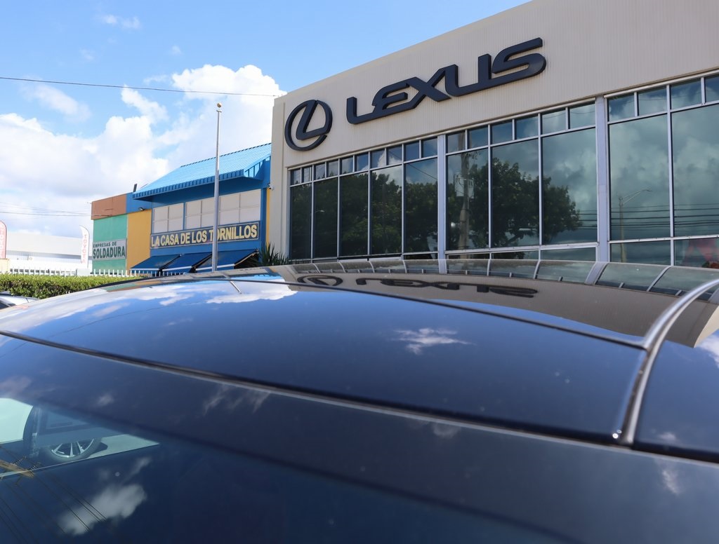 Thumbnail: 2026 Lexus RX - 10