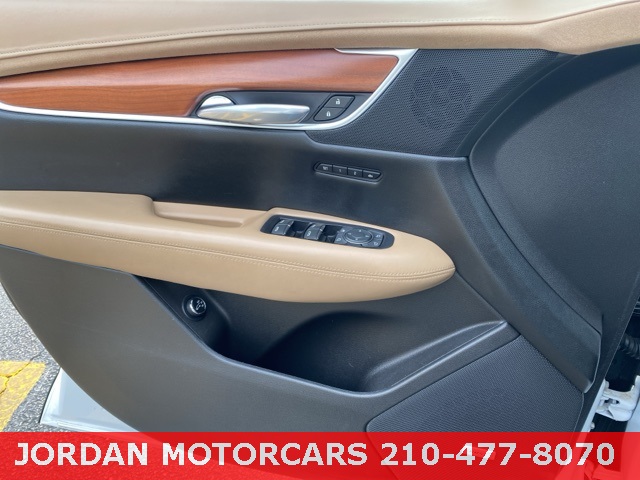 Used Car 2018 Cadillac Xt5  Platinum For Sale Under $25,000 In San Antonio, Texas