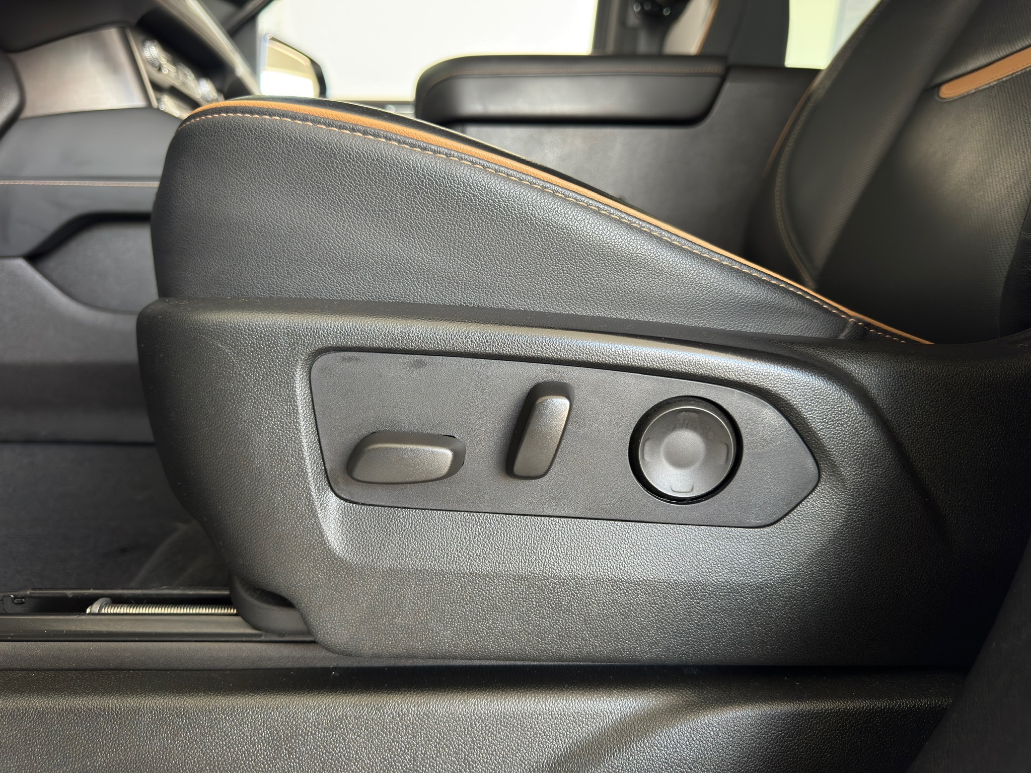 2021 GMC Yukon AT4 White at Bayway Cadillac of The Woodlands