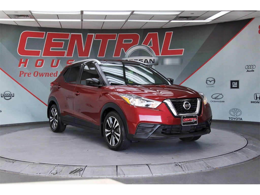 2020 Nissan Kicks SV Red at Community Kia