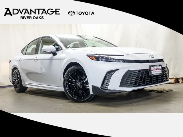 2025 Toyota Camry SE FWD