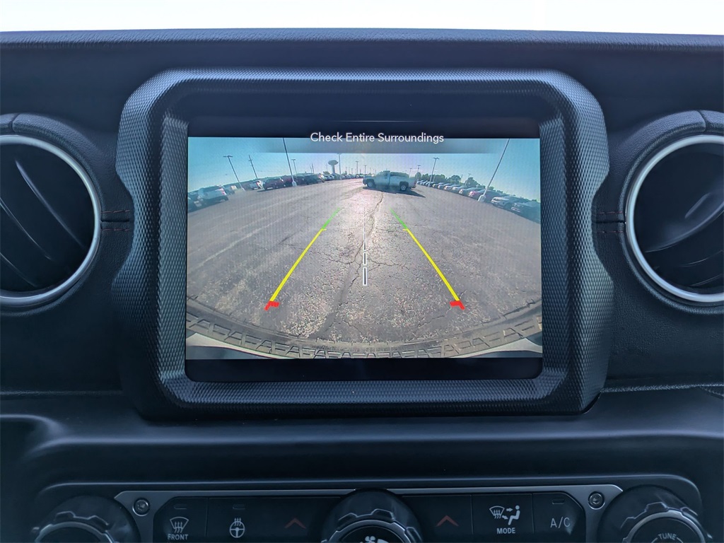 Used 2020 Jeep Wrangler For Sale in Findlay, OH