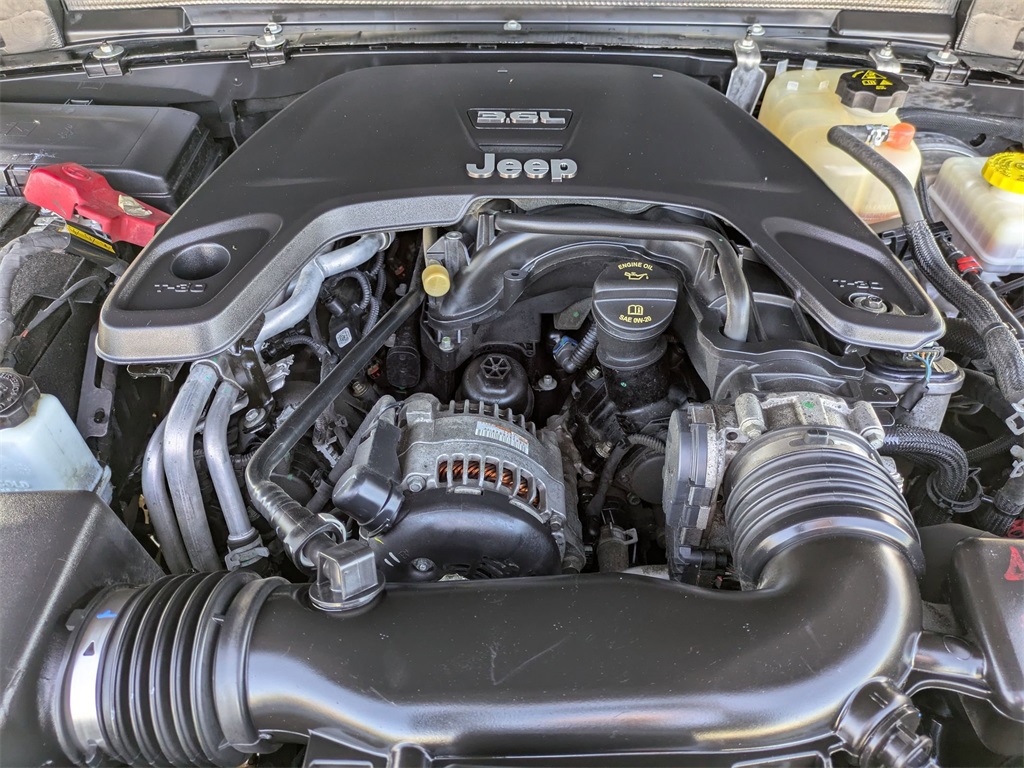 Used 2020 Jeep Wrangler For Sale in Findlay, OH