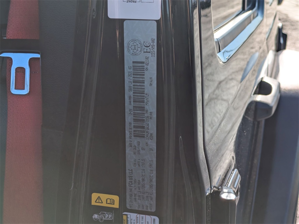 Used 2020 Jeep Wrangler For Sale in Findlay, OH