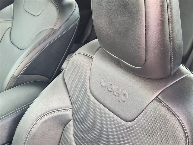 2021 Jeep Cherokee Limited photo 13