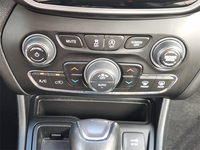 2021 Jeep Cherokee Limited photo 17