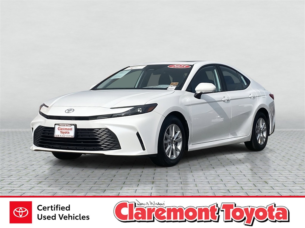 2025 Toyota Camry LE FWD