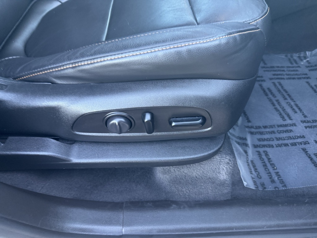 2020 Chevrolet Traverse 3LT Black at Bravo Nissan