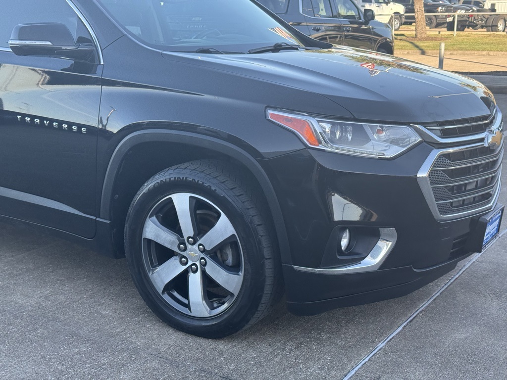 2020 Chevrolet Traverse 3LT Black at Bravo Nissan