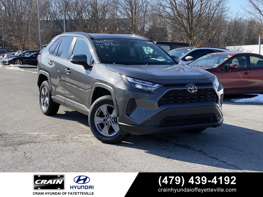 2024 Toyota RAV4 XLE FWD