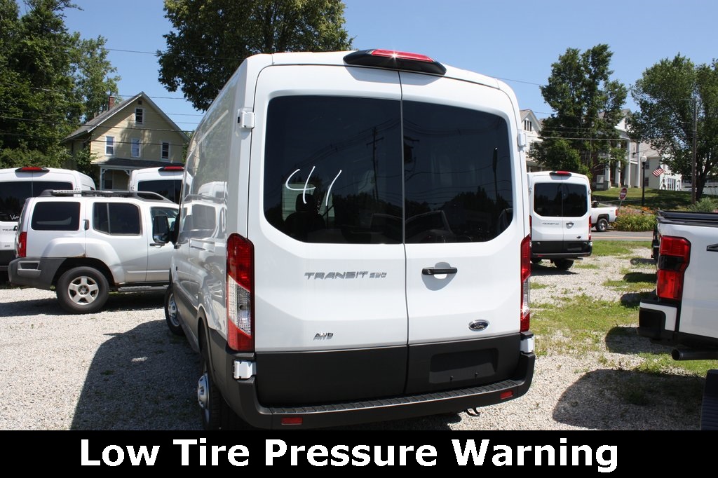 2025 Ford Transit Cargo Van photo 4