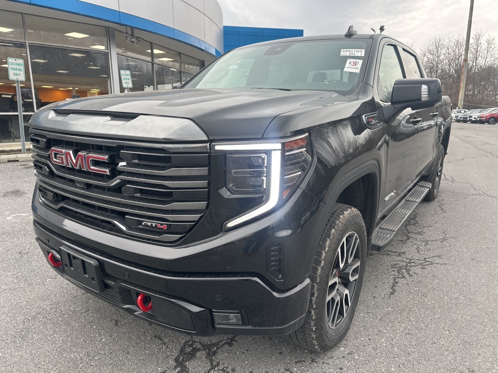 2024 GMC Sierra 1500 AT4 Crew Cab 4WD