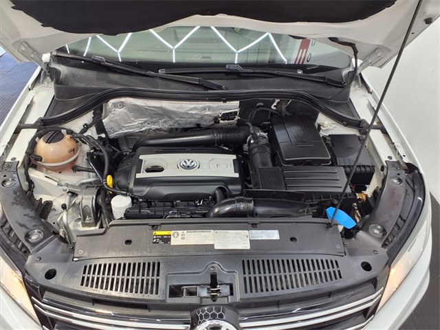 2017 Volkswagen Tiguan 2.0T Wolfsburg Edition - 10