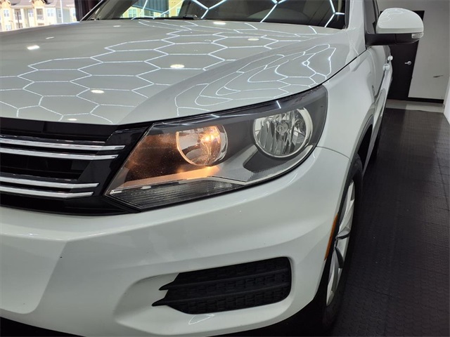 2017 Volkswagen Tiguan 2.0T Wolfsburg Edition - 8