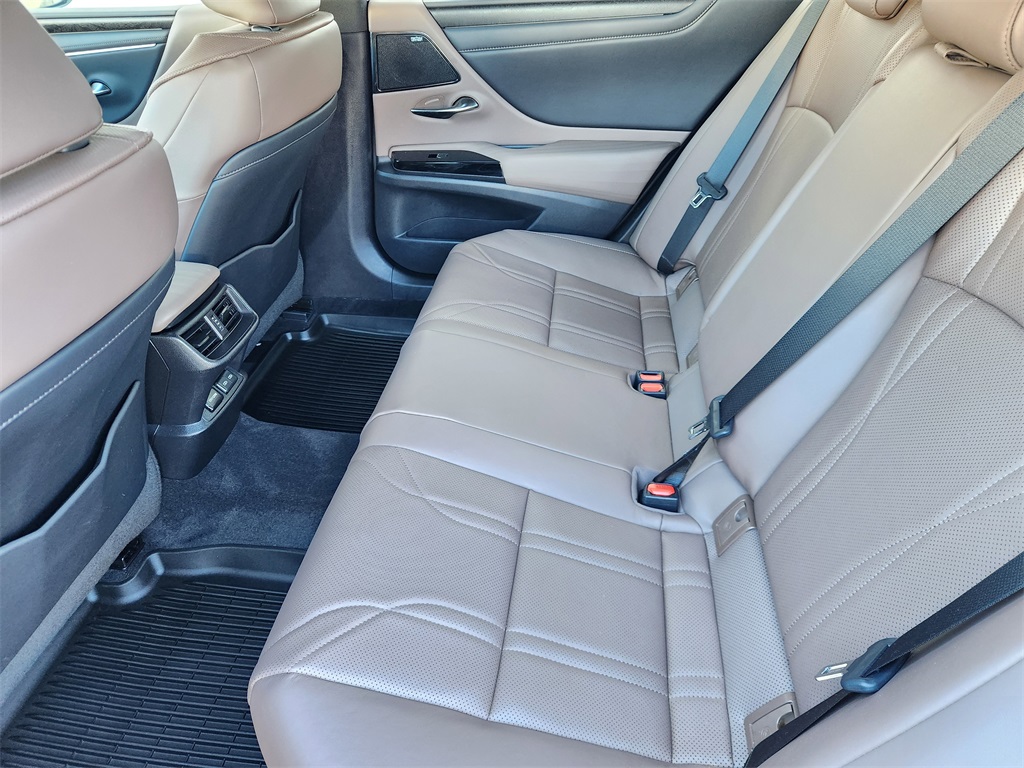 2022 Lexus ES 300h Ultra Luxury Gray at Westside Lexus