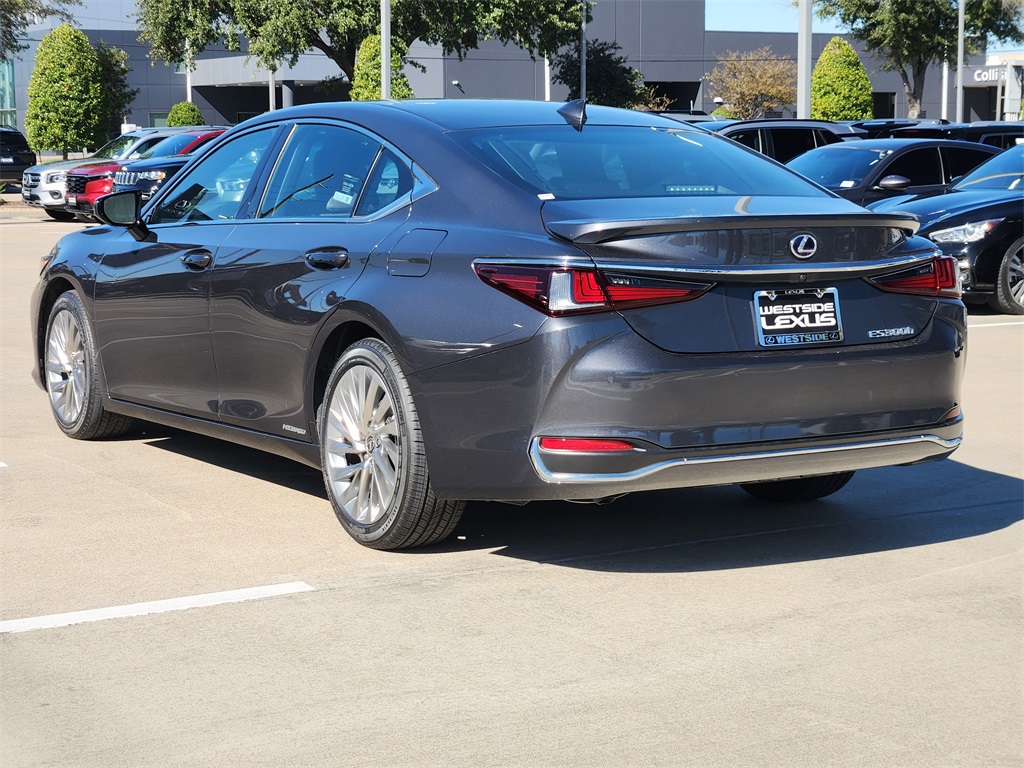 2022 Lexus ES 300h Ultra Luxury Gray at Westside Lexus