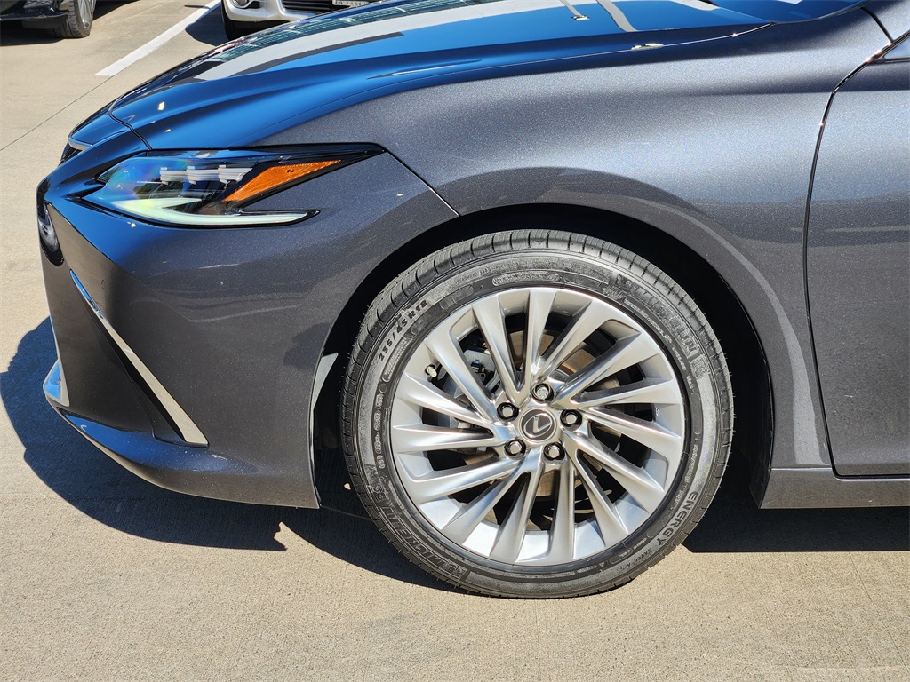 2022 Lexus ES 300h Ultra Luxury Gray at Westside Lexus