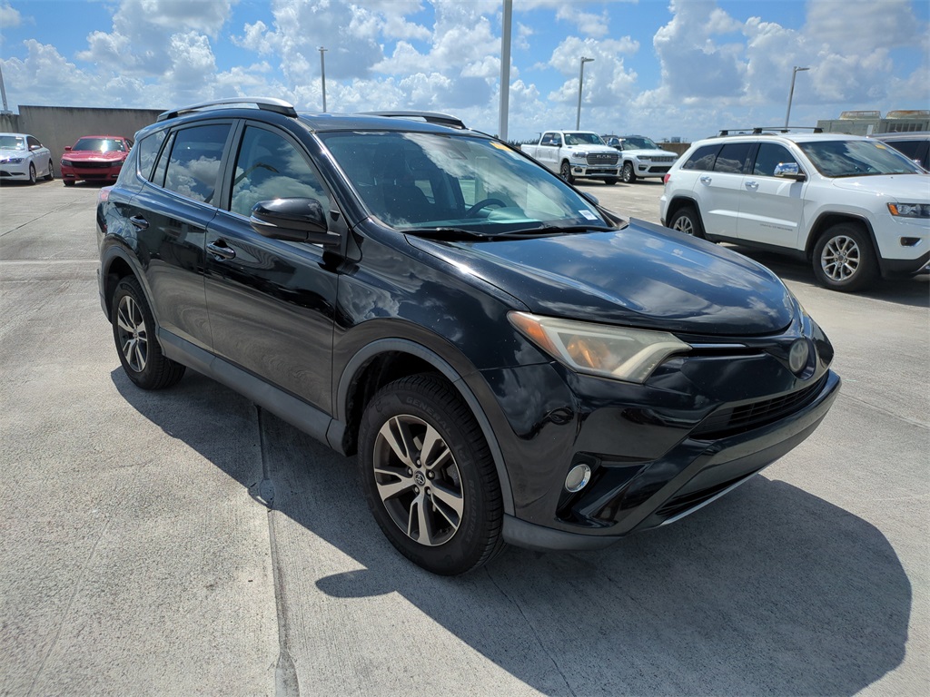 Used 2017 Toyota RAV4 XLE with VIN 2T3WFREV9HW390895 for sale in Tamarac, FL