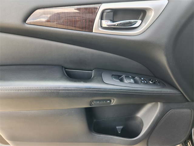 2016 Nissan Pathfinder SL Black at Central Houston Nissan