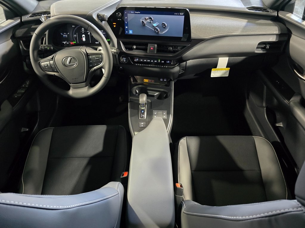 Thumbnail: 2025 Lexus UX - 31