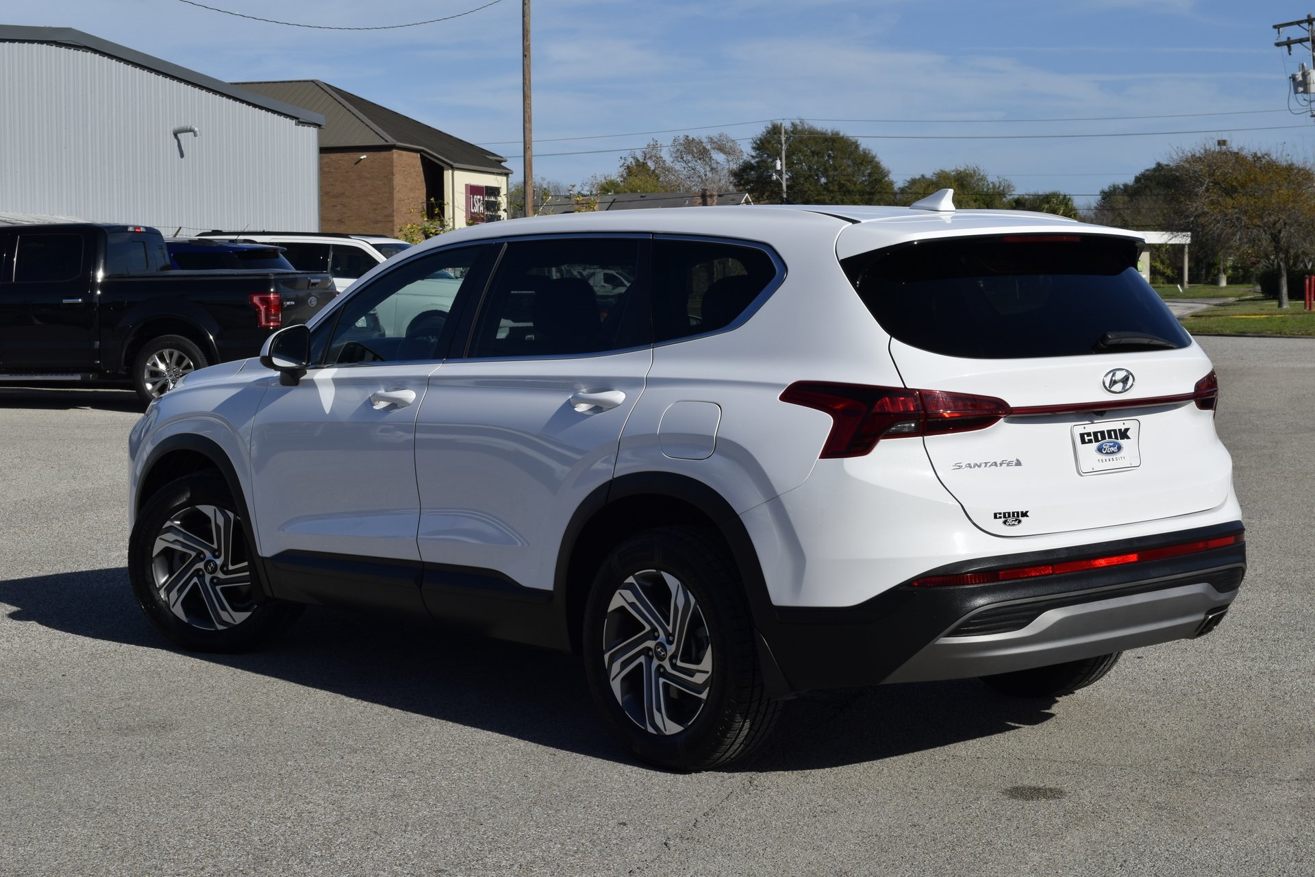 2023 Hyundai Santa Fe SE White at Classic Elite Chevrolet Sugar Land