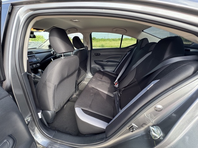 2025 Nissan Versa 1.6 S photo 10
