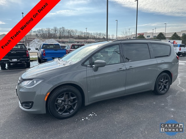 2020 Chrysler Pacifica Touring L Plus's photo