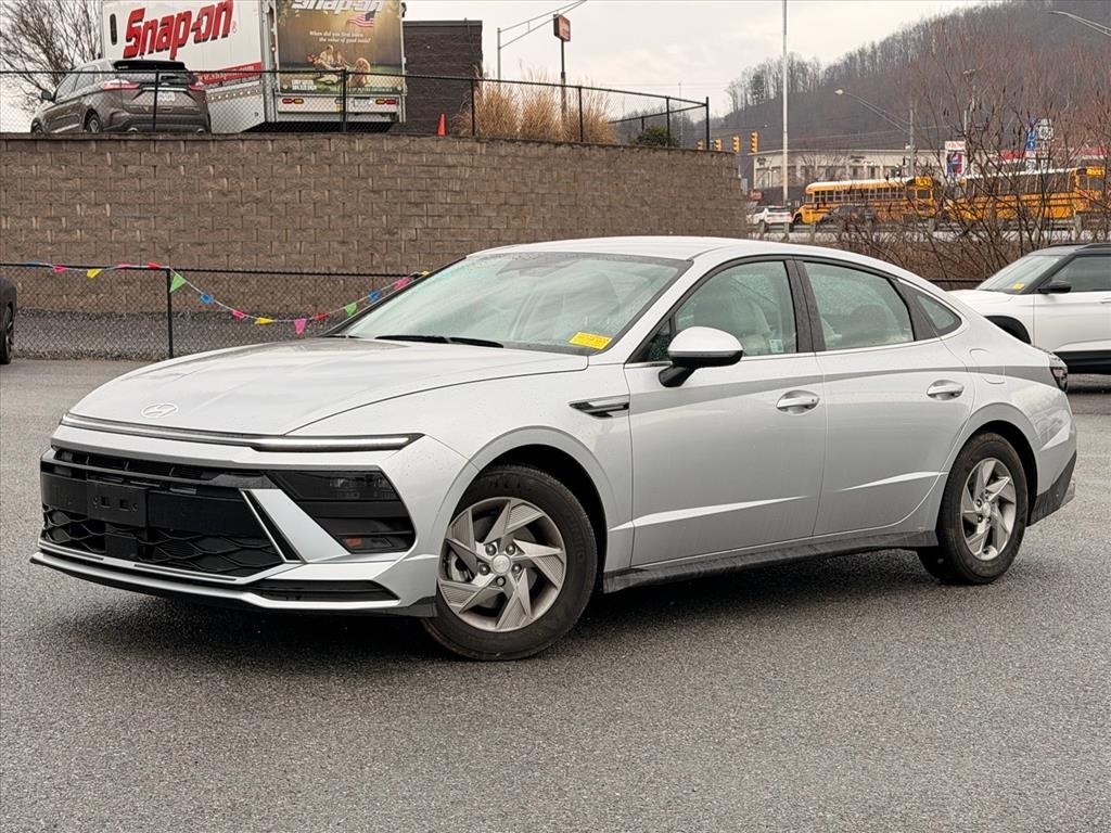 2025 Hyundai Sonata SE FWD