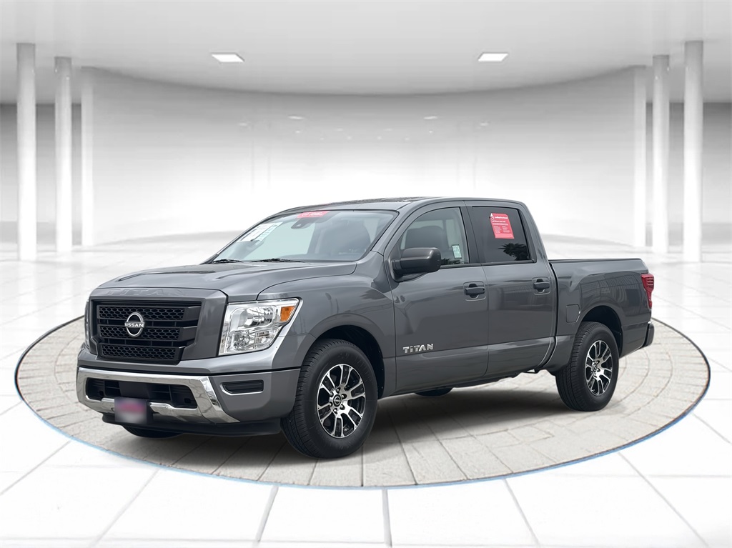 2023 Nissan Titan SV Crew Cab RWD