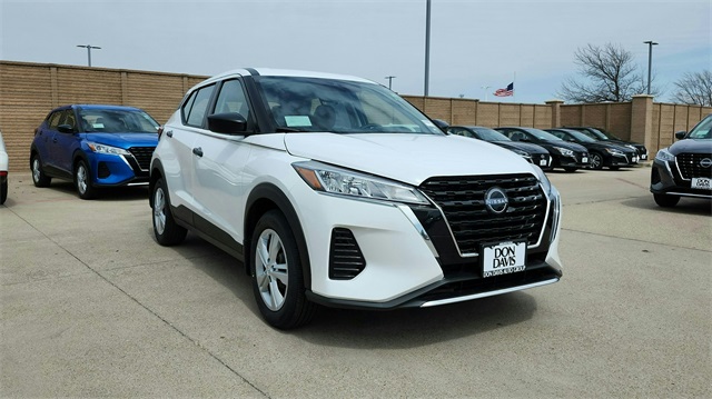 2025 Nissan Kicks Play