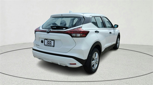 2025 Nissan Kicks Play