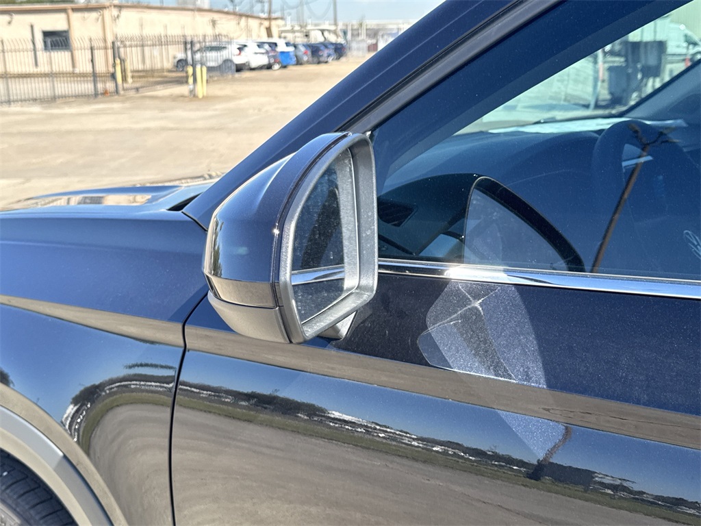 2025 Volkswagen Taos 1.5T SE Black at DeMontrond Auto Country