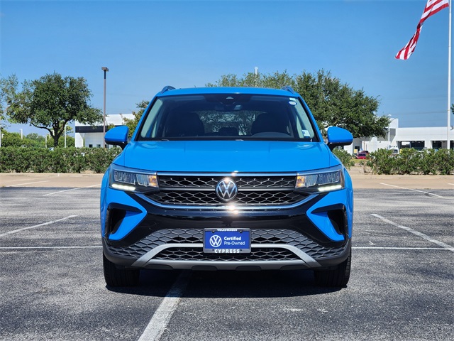 2023 Volkswagen Taos SE photo 2