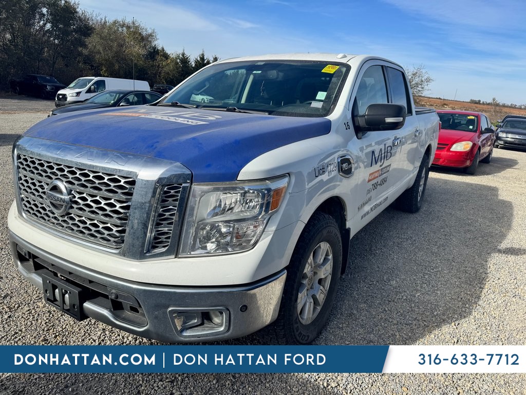 2017 Nissan Titan SV Crew Cab