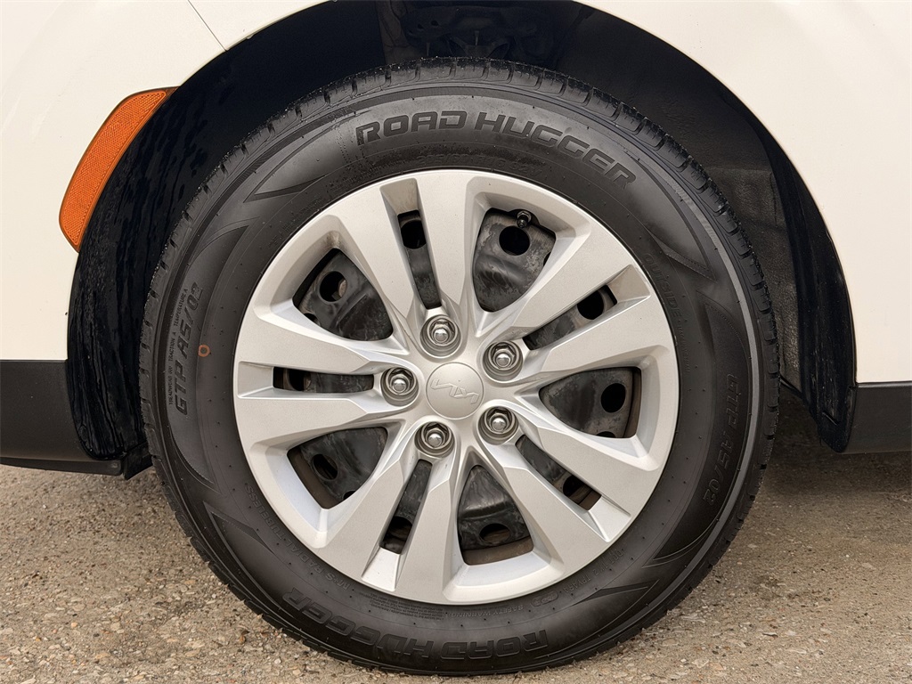 2022 Kia Soul LX White at Superior Kia