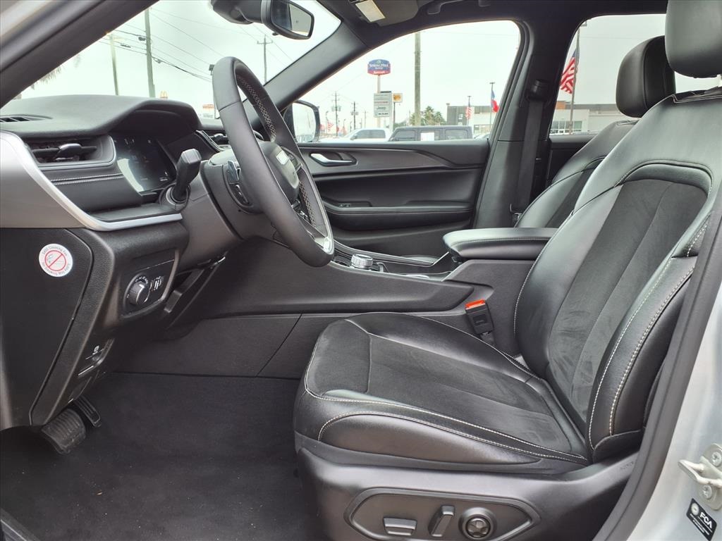 2024 Jeep Grand Cherokee L Altitude Silver at Don McGill Toyota